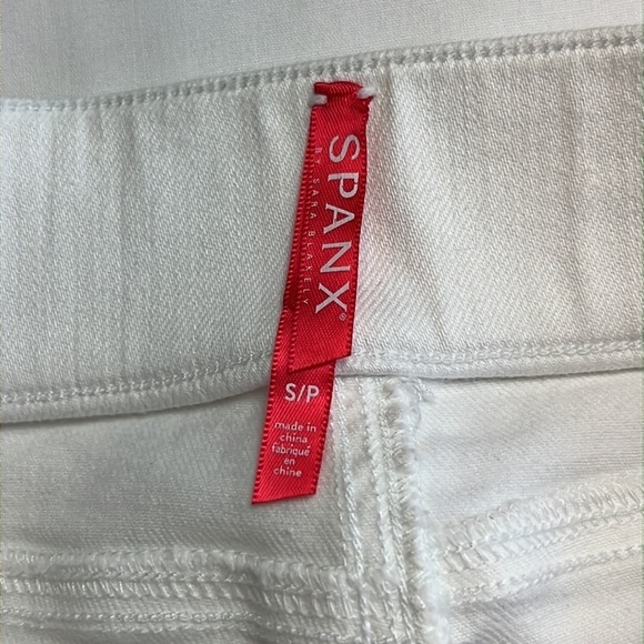 SPANX pull on, Stretch, Distress Frayed hem, white Jeans SZ S - Picture 5 of 9